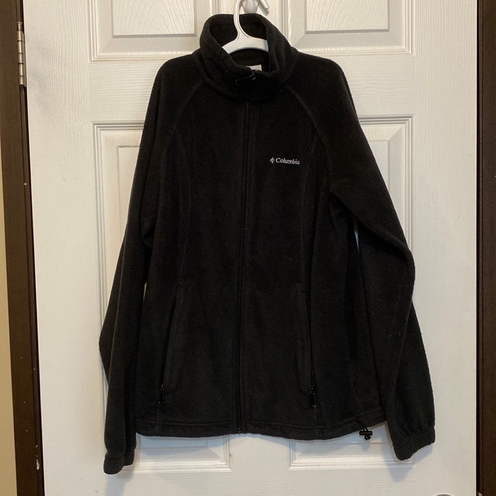 Size small women’s Columbia jacket
